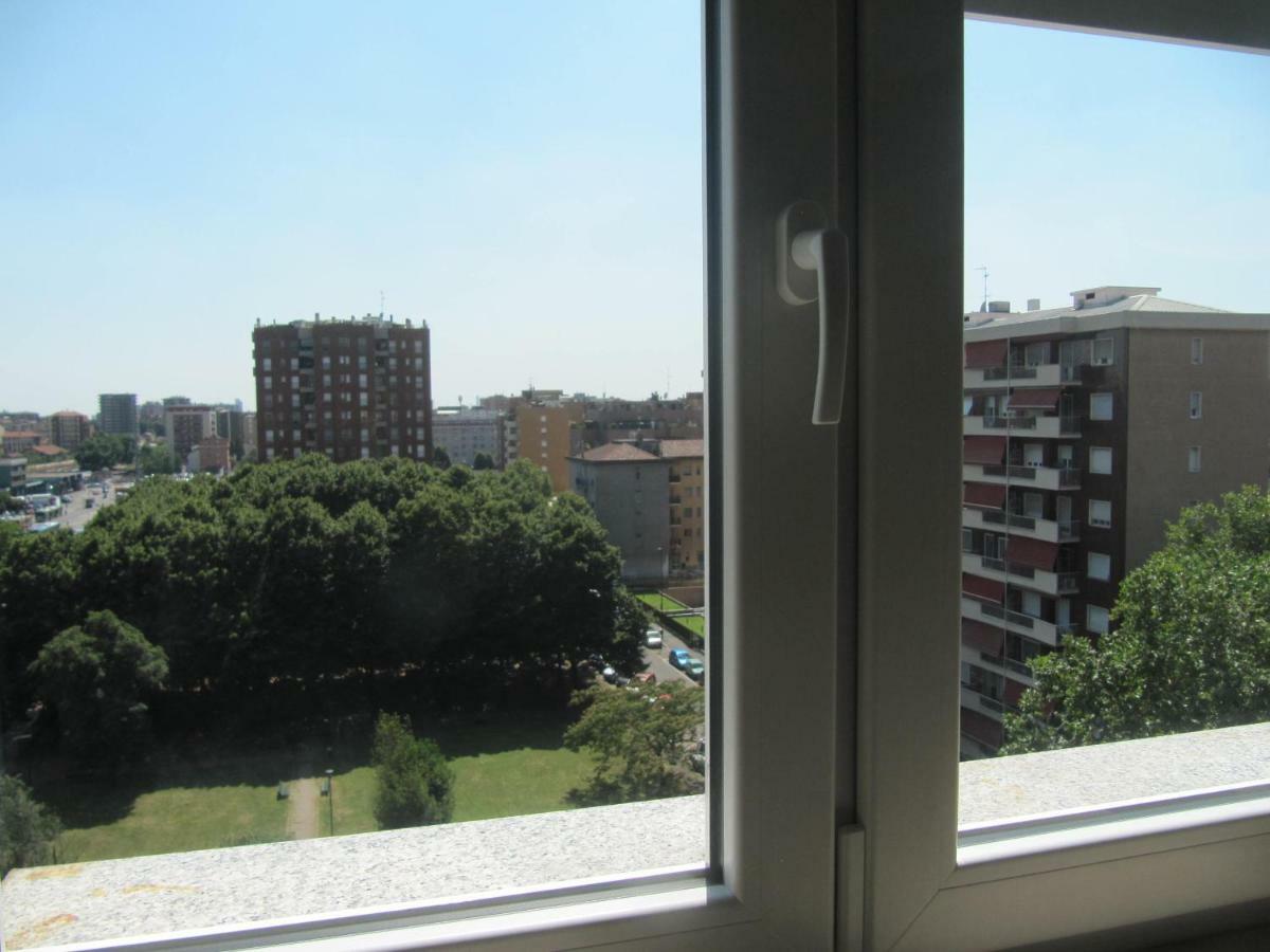 Station Home Sesto San Giovanni Exterior photo
